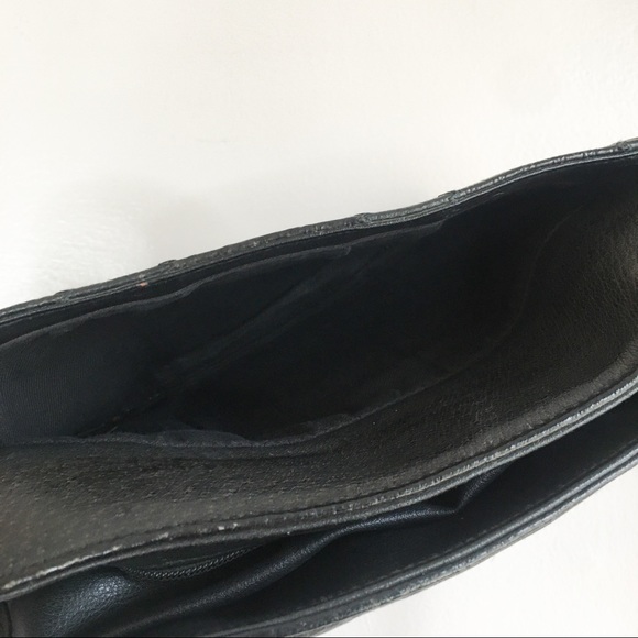 Vintage Inspired Embossed Leather Cross Body Bag Black One Size - Picture 5 of 14